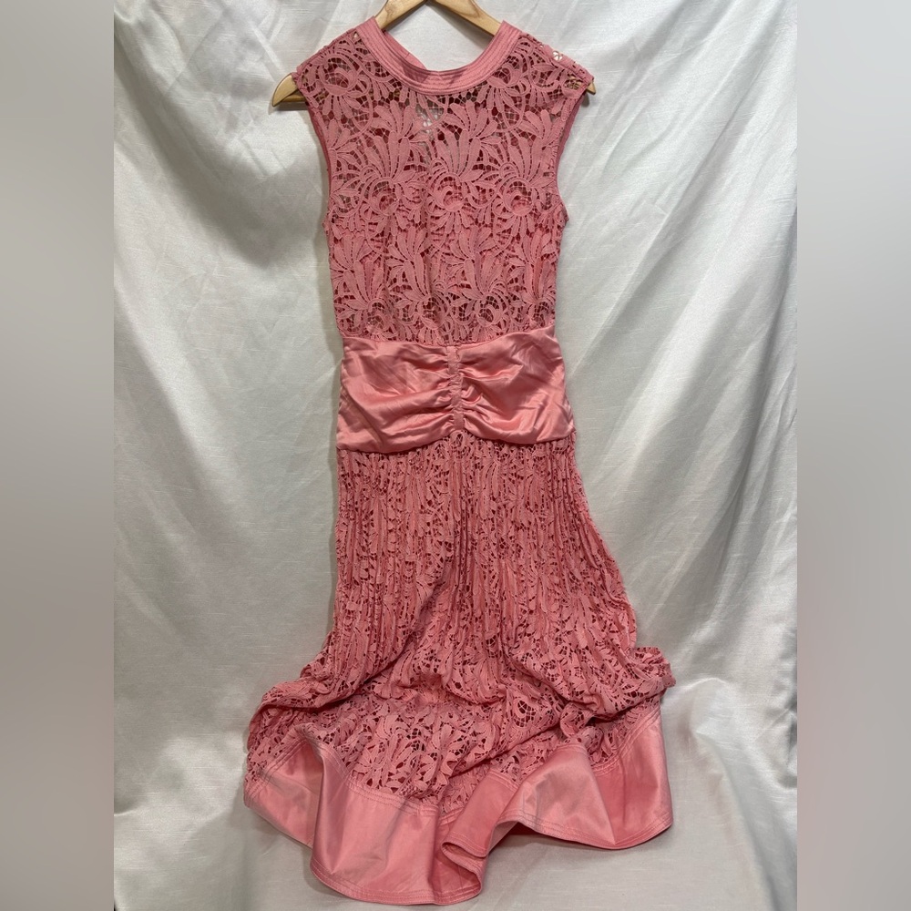 RoseLani Elegant Pink Lace Dress